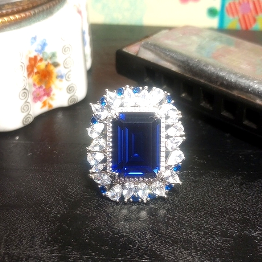 Royal Blue Princess Sapphire & CZs Sterling Silver Ring size 7